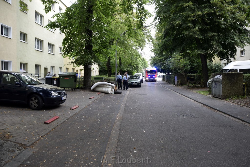 Feuer Koeln Vingst Noerdlingerstr P06.JPG - Miklos Laubert